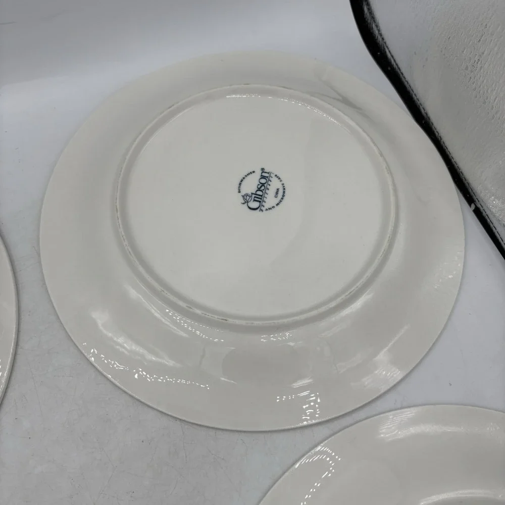 Gibson Dinner Plates Flourish White Embossed Fruit 10